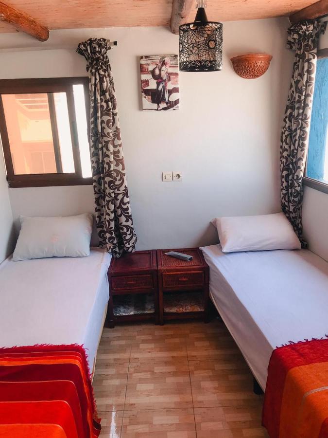 Tafoukt Surf Hostel ทากาเซาท์ ภายนอก รูปภาพ